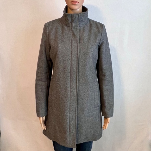 Lands' End Women's Insulated Wool Coat Grey Size 4 Petite - Picture 4 of 12